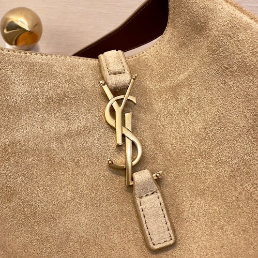 Y-SL Schultertasche Le 5 à 7 Large aus Veloursleder