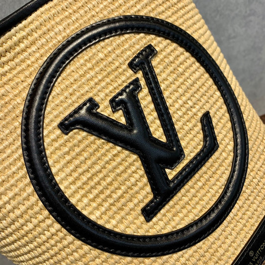 L-V Petit Bucket Autres Toiles Monogram