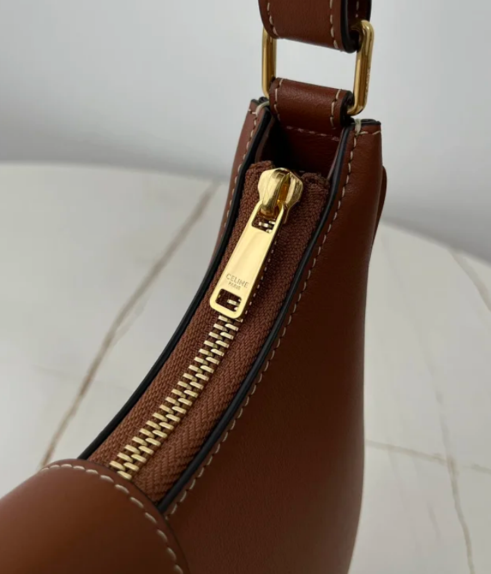 C-eline MITTELGROSSE AVA TRIOMPHE TASCHE