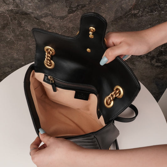 G-ucci GG Marmont small matelassé shoulder bag 26cm