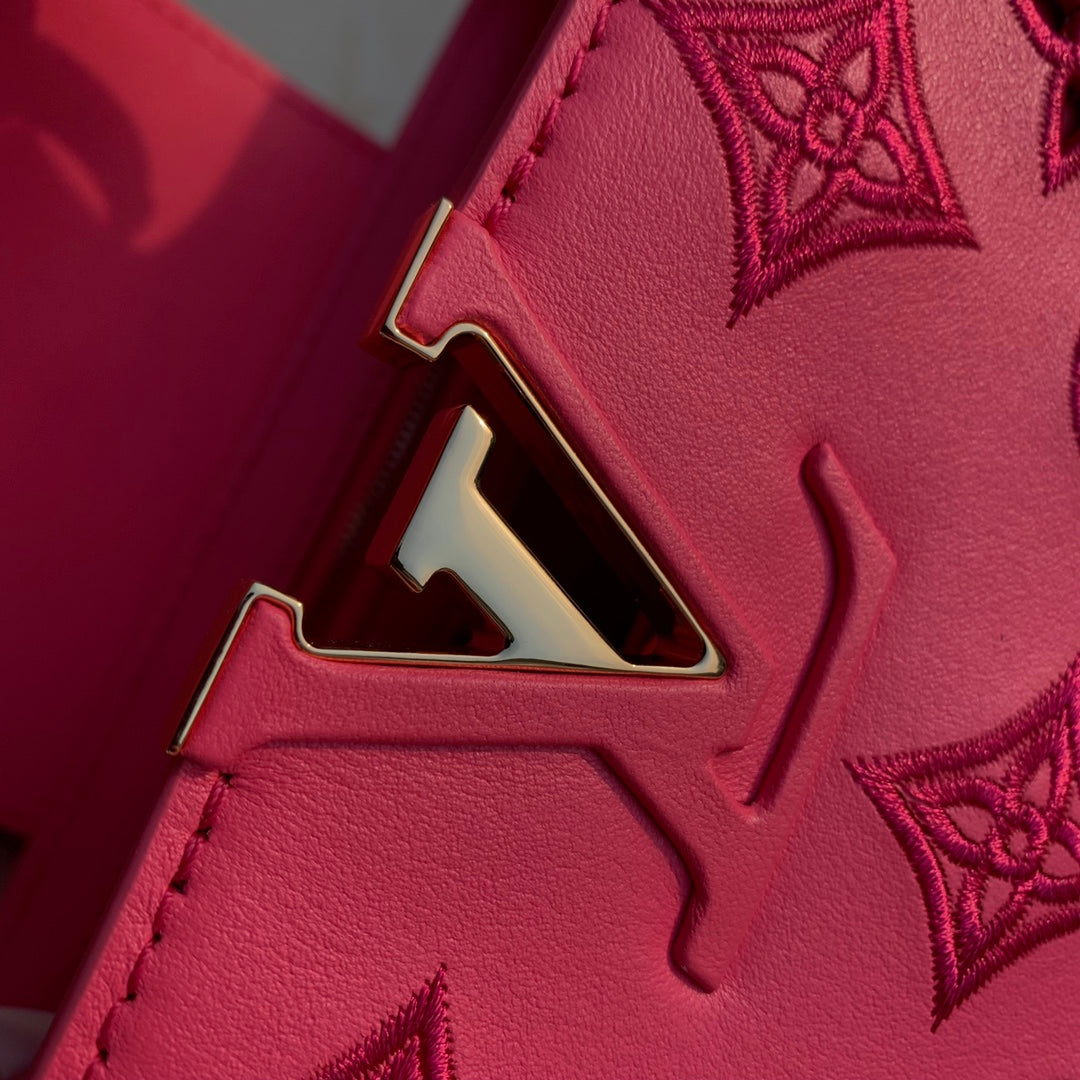 L-V Capucines M22863 SS2023