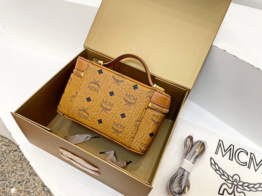 M-CM Rockstar Vanity Case