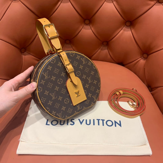 L-V Petite Boite Chapeau