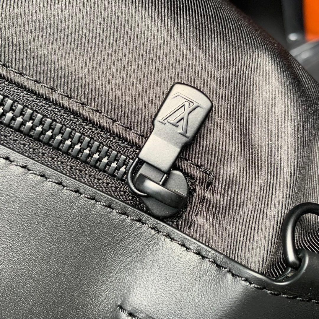 Sac Plat 24H Monogram Taurillon Leather LG - G90 - Bags M21865