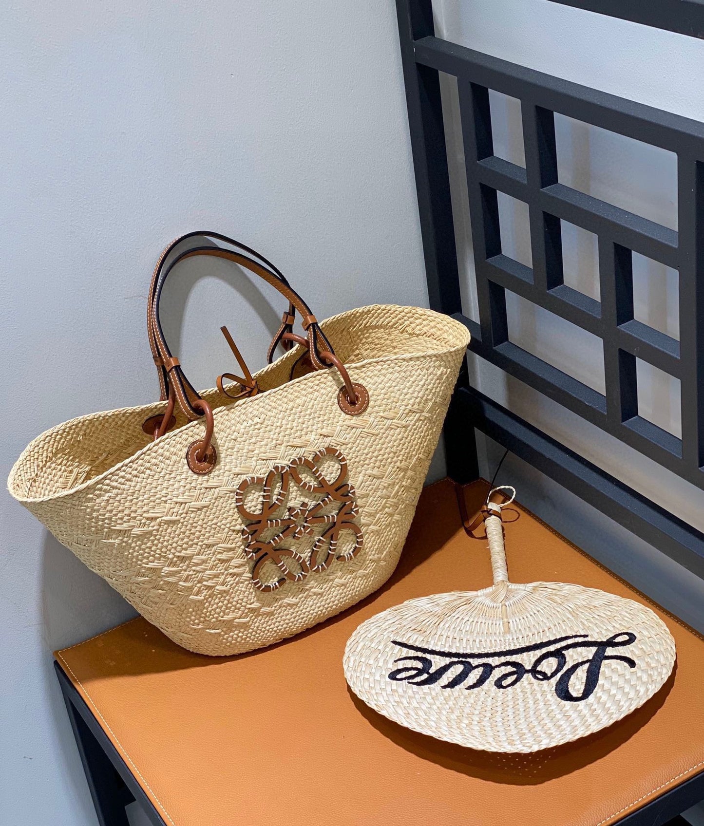 L-OEWE BASKET BAG