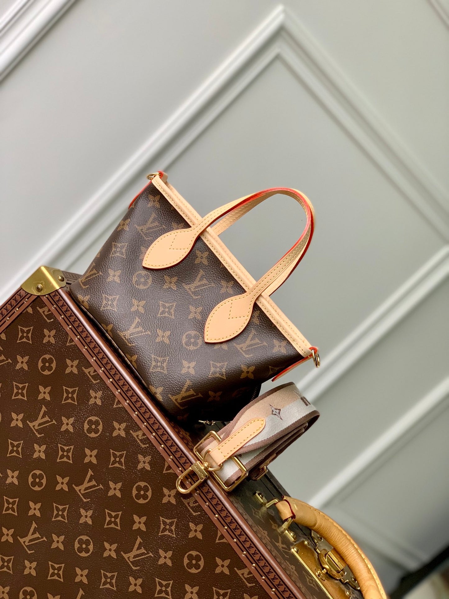 L-V Neverfull BB