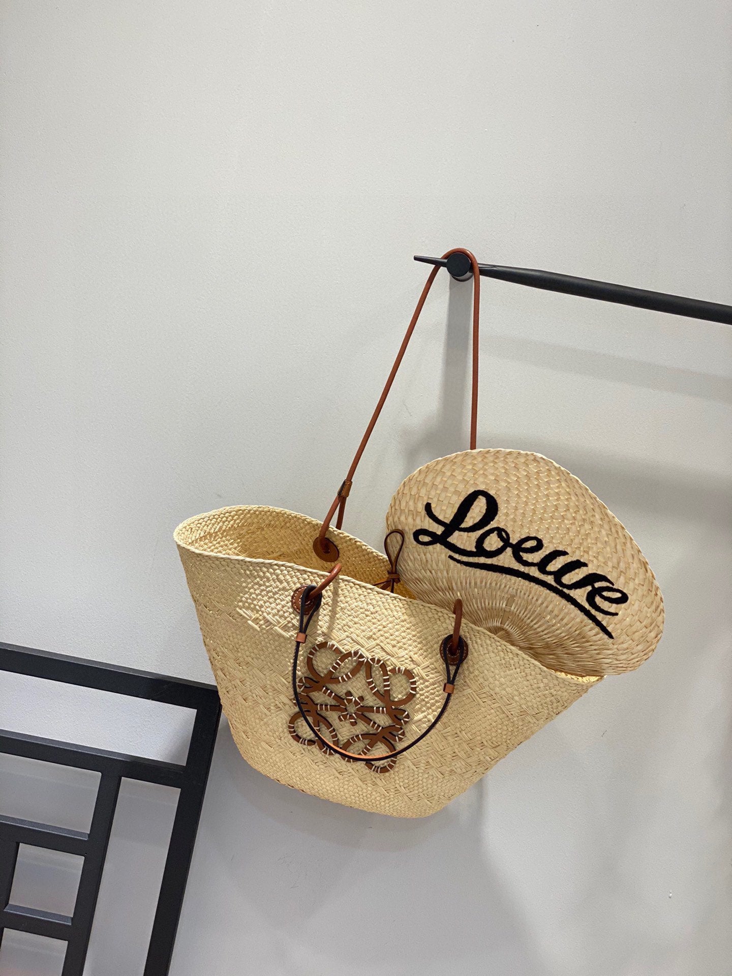 L-OEWE BASKET BAG