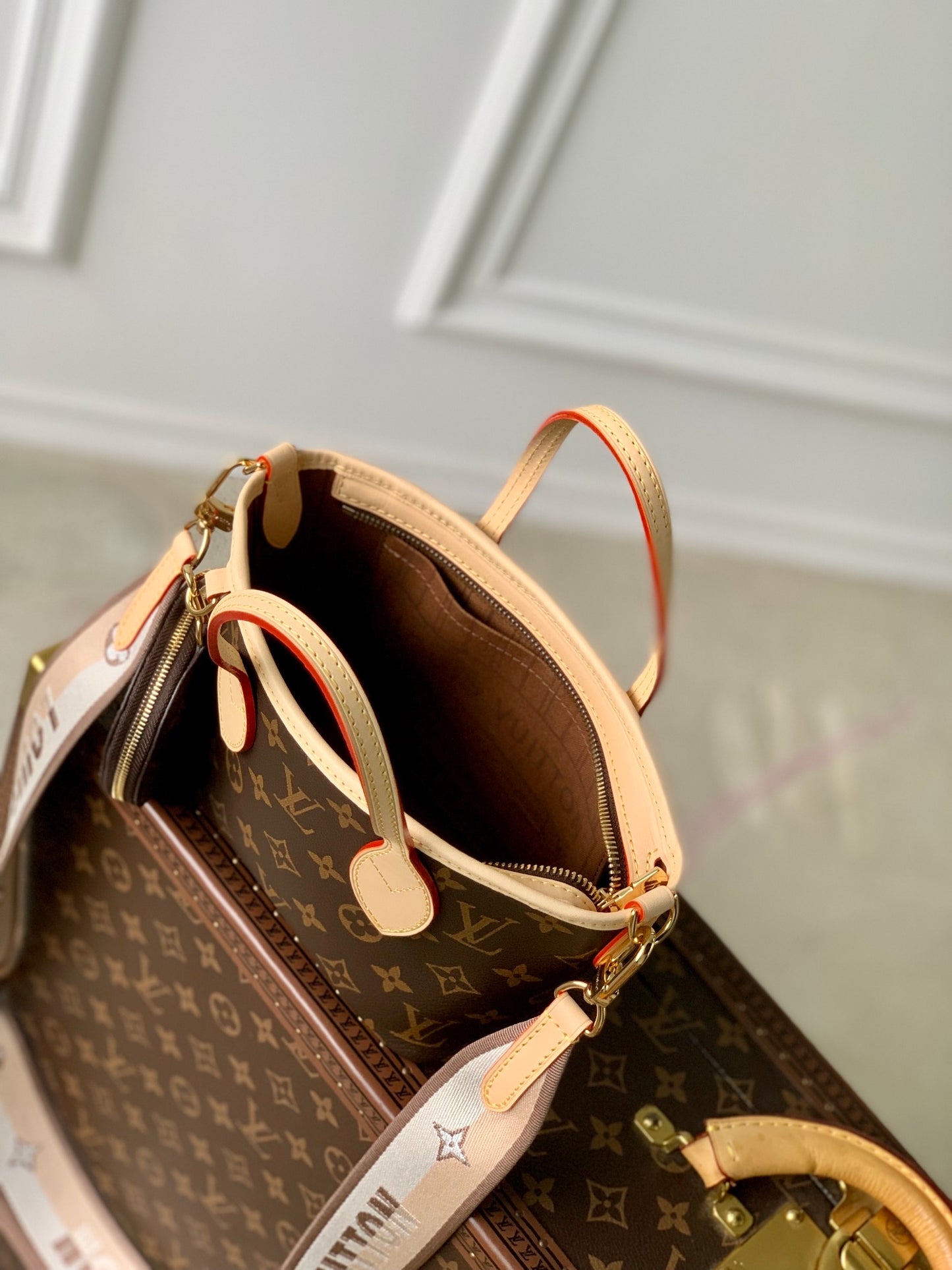 L-V Neverfull BB