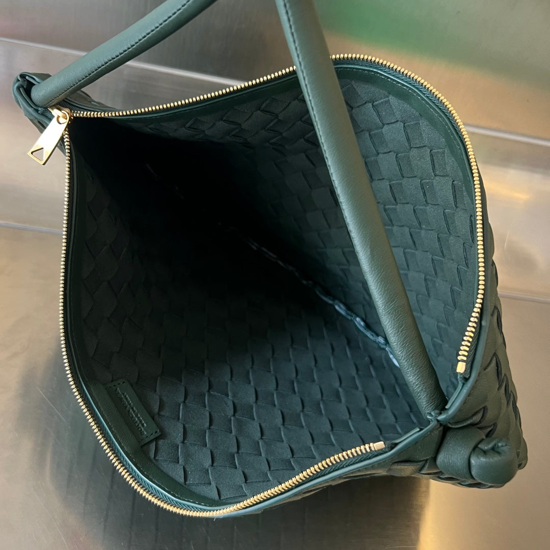 B-ottega Veneta Turn Pouch