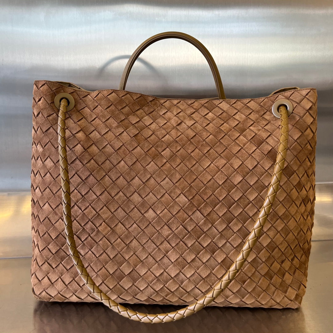 B-ottega Veneta Andiamo Bag