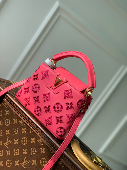 L-V Capucines M22863 SS2023