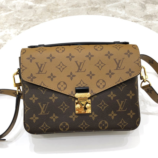 L-V Metis Pochette Reverse