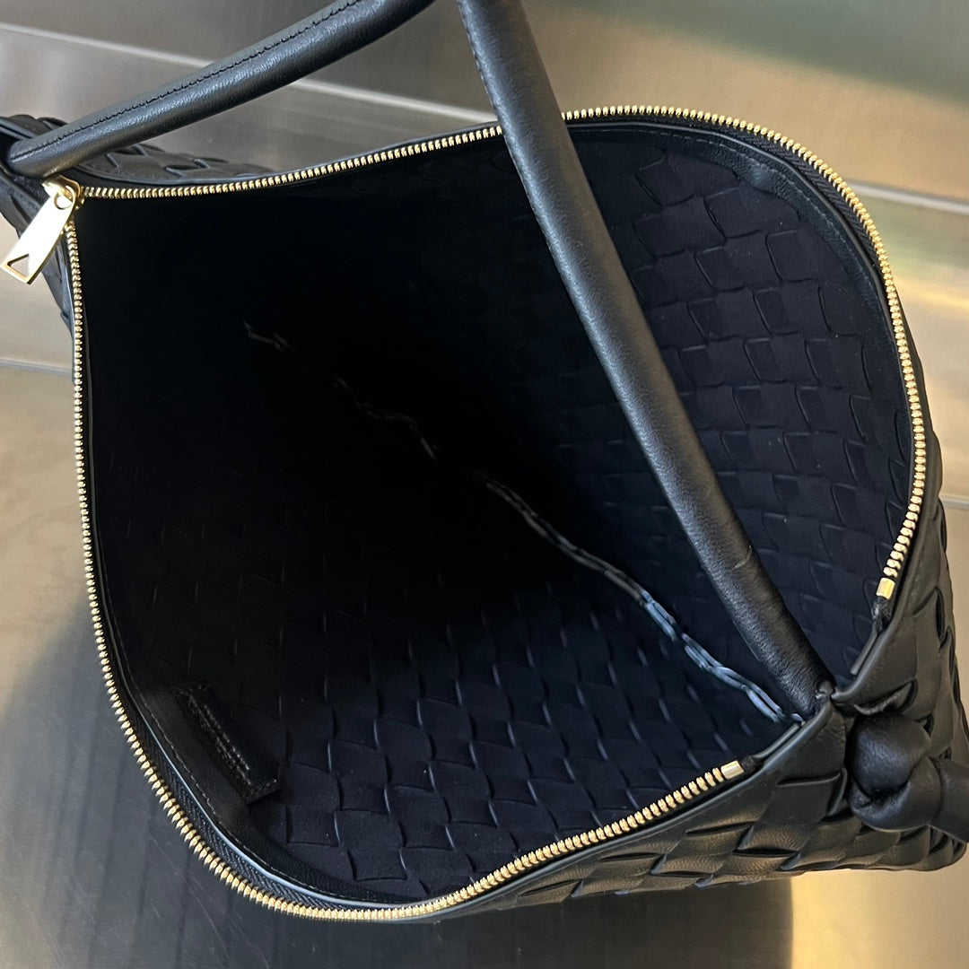 B-ottega Veneta Turn Pouch