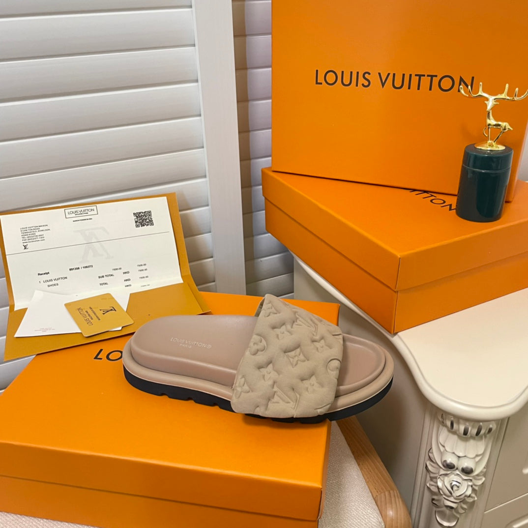 Louis Vuitton Pool Pillow Comfort Mule
