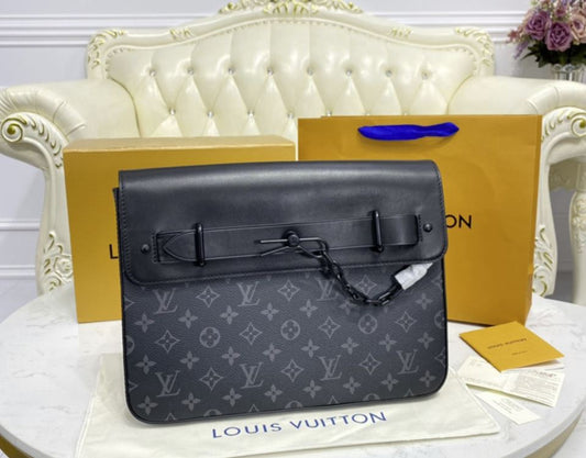 LV Pochette steamers