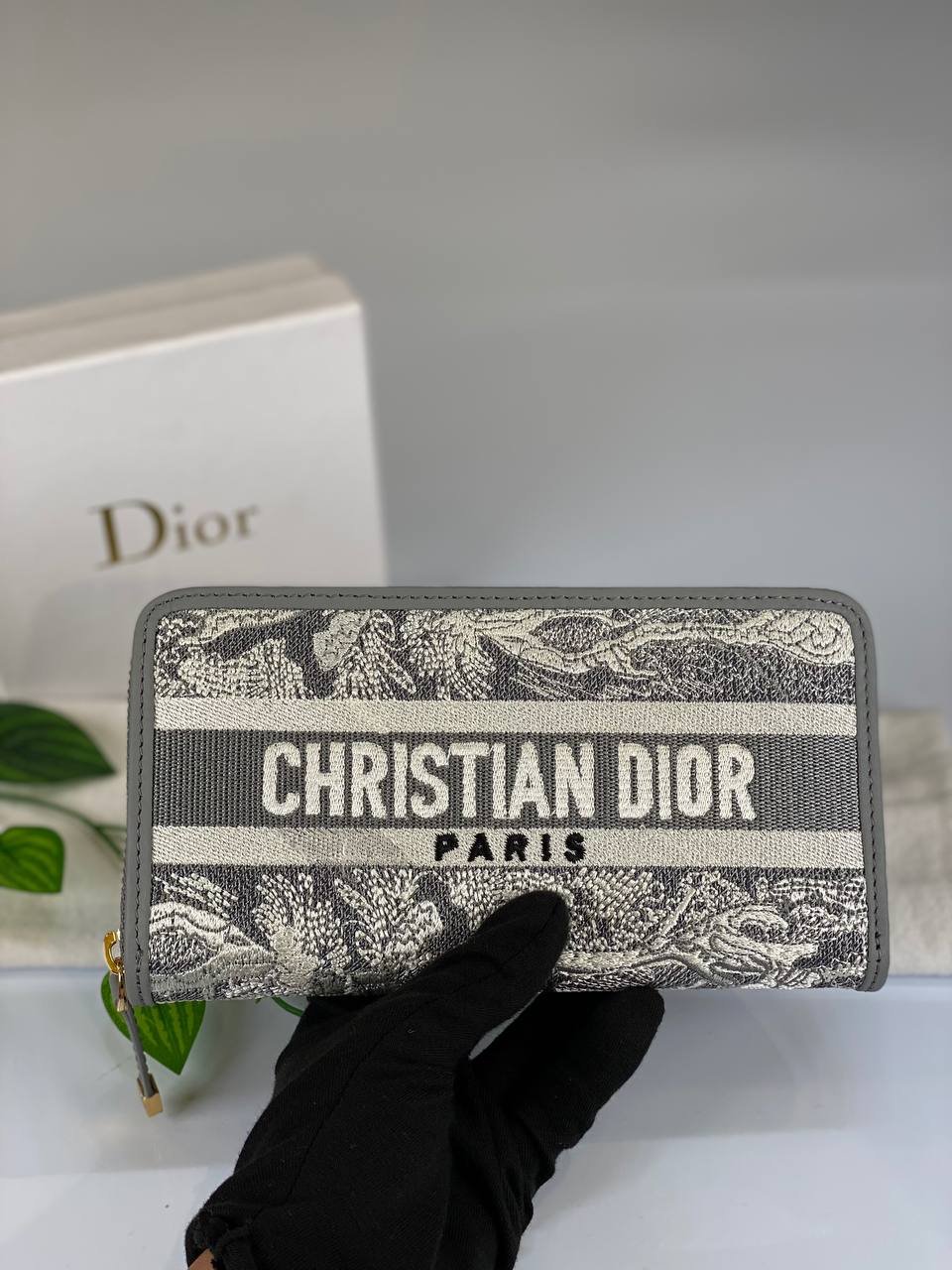 D-ior Wallet