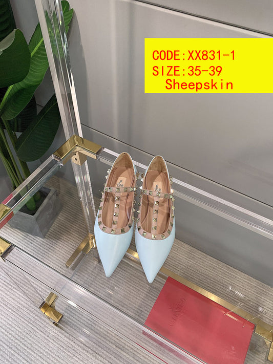 V-alentino Ballerina Rockstud