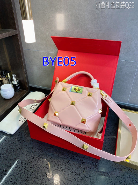 V-alentino Rockstud Tasche