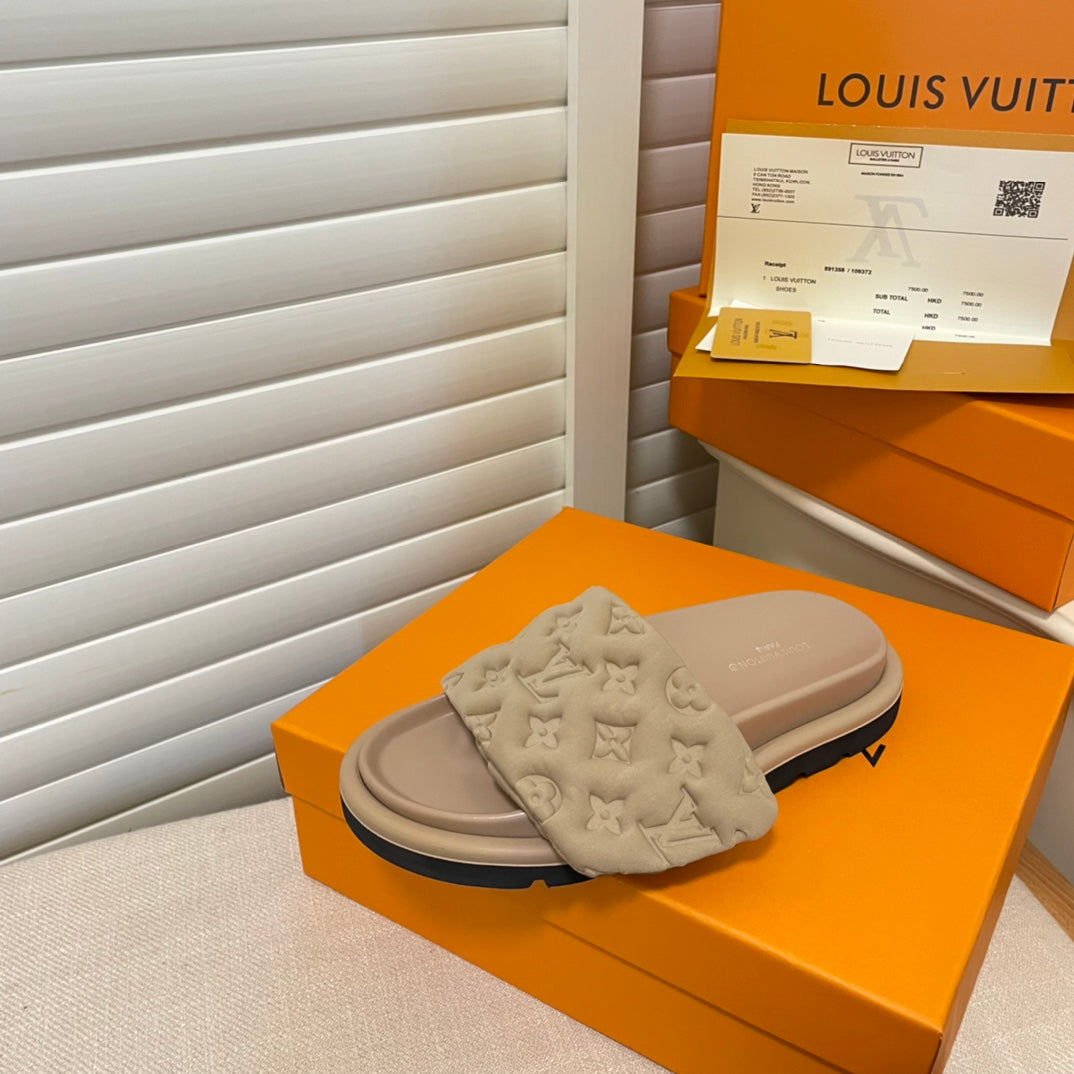 Louis Vuitton Pool Pillow Comfort Mule