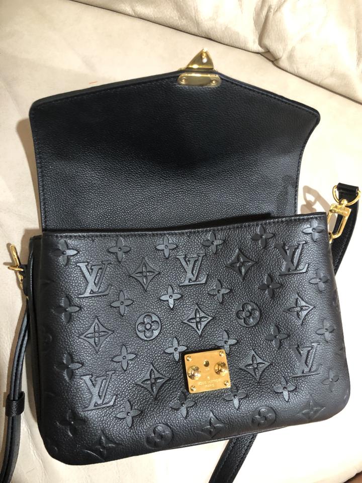 L-V Metis Pochette Empreinte